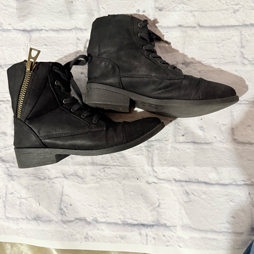 Black Lace-Up Ankle Boots with Side Zipper - Picture 3 of 4